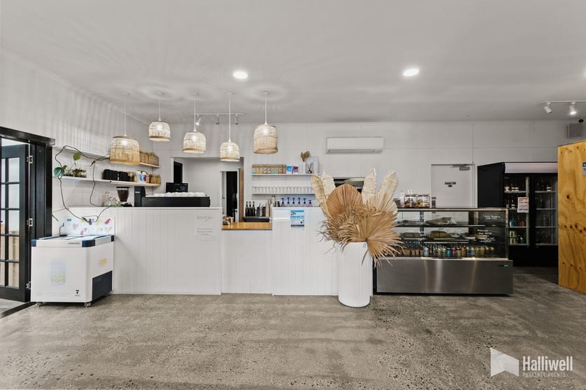 Click to view all images 7 Club Drive Shearwater TAS 7307 - Image 3