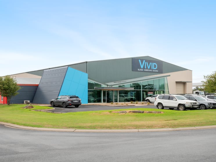 Click to view all images 2 Bodey Circuit Mount Gambier SA 5290 - Image 1