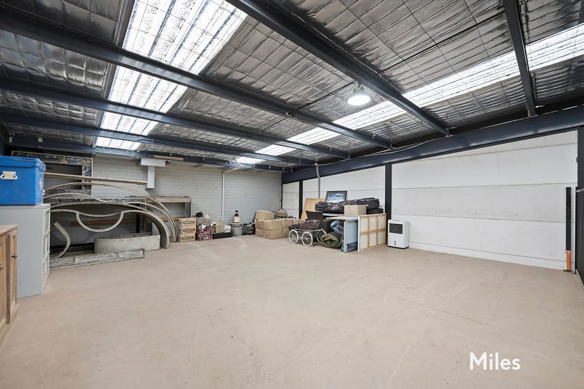 Click to view all images 16/44 Sparks Avenue Fairfield VIC 3078 - Image 2