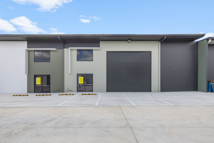 Click to view all images 3/68 Jardine Drive Redland Bay QLD 4165 - Image 1