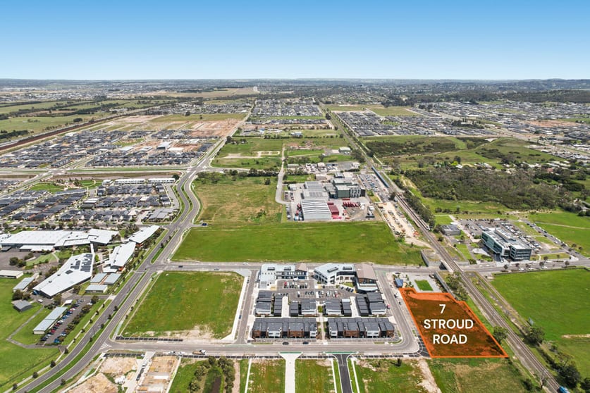 Click to view all images 7 Stroud Road Officer VIC 3809 - Image 1