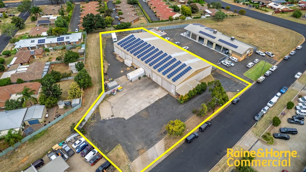 Click to view all images 4 McKenzie Street Dubbo NSW 2830 - Image 1
