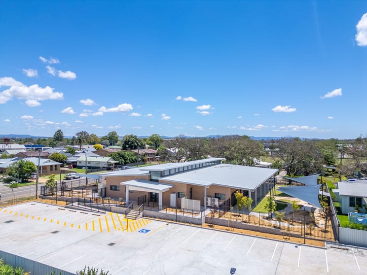 Click to view all images 2 Rawcliffe Street Singleton NSW 2330 - Image 1