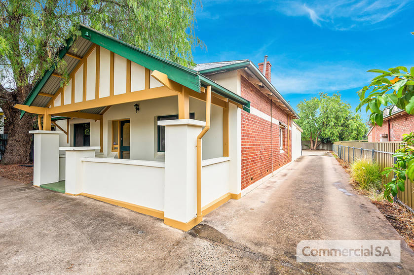 Click to view all images 324 Glen Osmond Road Myrtle Bank SA 5064 - Image 2
