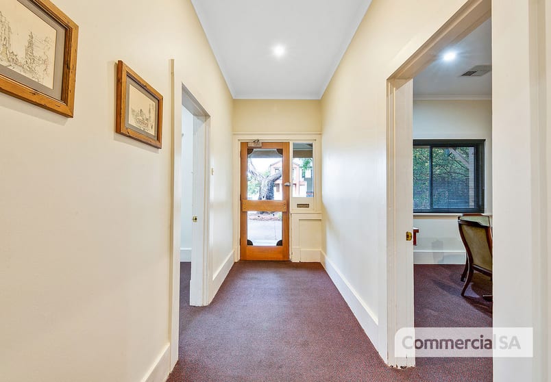 Click to view all images 324 Glen Osmond Road Myrtle Bank SA 5064 - Image 3