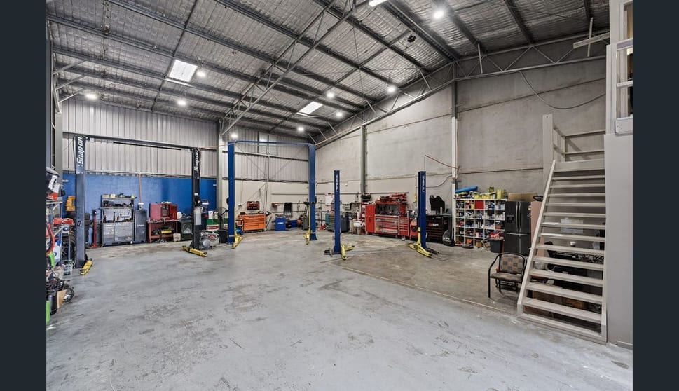 Click to view all images 11/33 Pendlebury Road Cardiff NSW 2285 - Image 2
