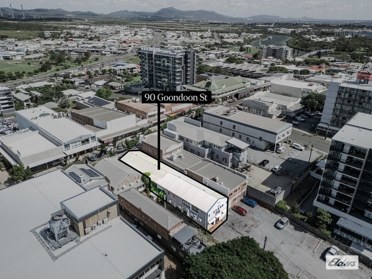 Click to view all images 90 Goondoon Street Gladstone QLD 4680 - Image 3