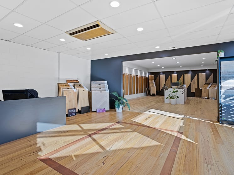 Click to view all images 20 Virginia Street Mornington VIC 3931 - Image 3