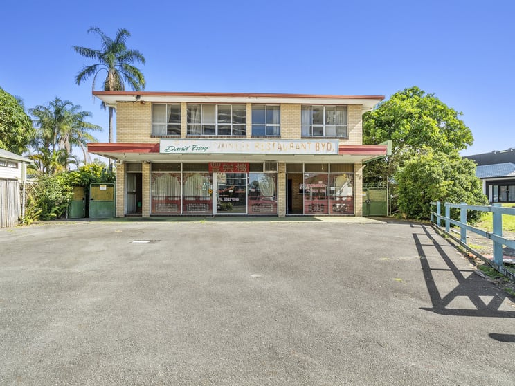 10 Frank Street Labrador QLD 4215 - Image 3