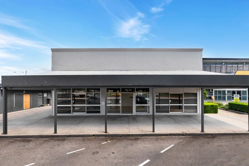 Click to view all images 149-153 Bunda Street Parramatta Park QLD 4870 - Image 3