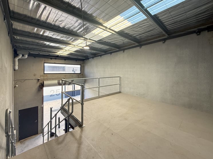Click to view all images 26 Rosie Place Altona VIC 3018 - Image 3