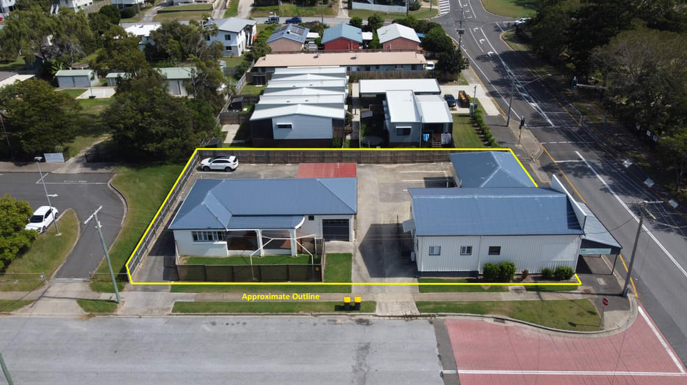 Click to view all images 9 Derby Street South Gladstone QLD 4680 - Image 1