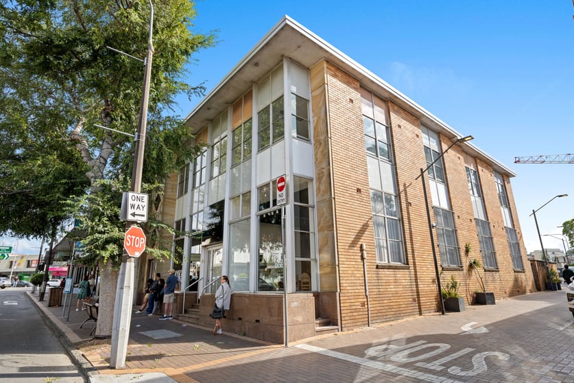 Click to view all images 678 - 680 Military Road Mosman NSW 2088 - Image 1