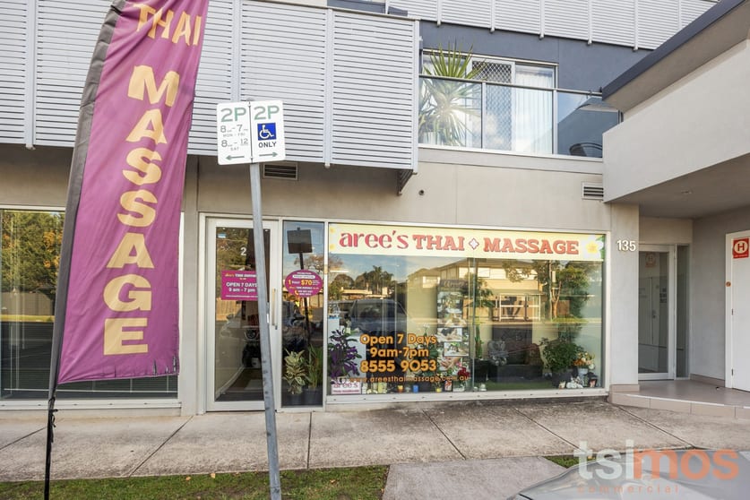 Click to view all images 2/135 Lower Dandenong Road Mentone VIC 3194 - Image 2