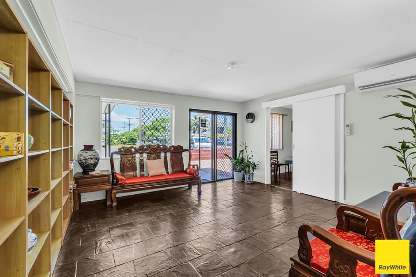 Click to view all images 94 Scott Street Bungalow QLD 4870 - Image 2