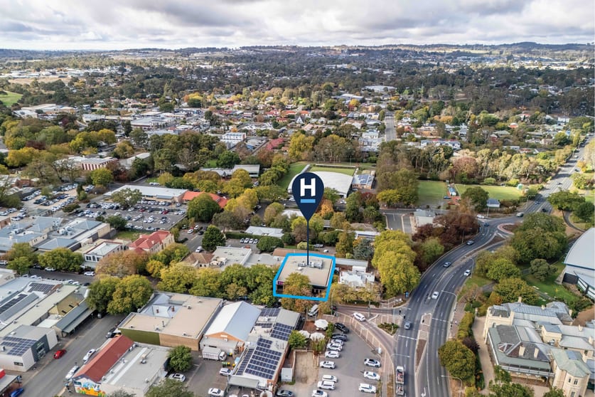 Click to view all images 4 - 8 Gawler Street Mount Barker SA 5251 - Image 3