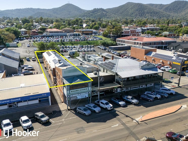 Click to view all images 226 Peel Street Tamworth NSW 2340 - Image 1