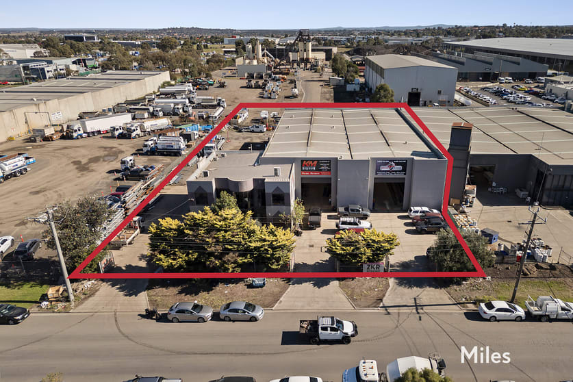 Click to view all images 15 Dennis Street Campbellfield VIC 3061 - Image 1