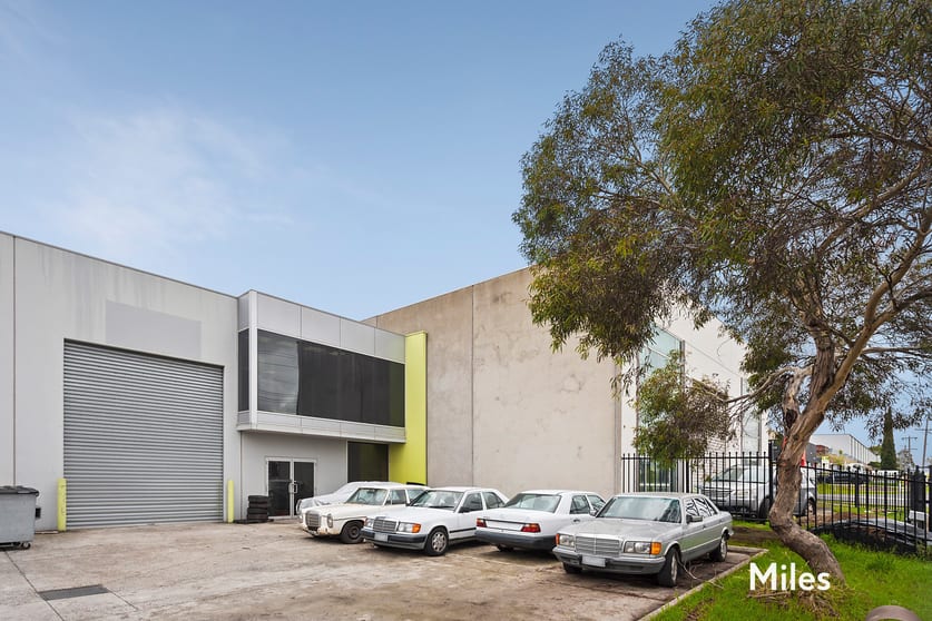 Click to view all images 2/93 Mason Street Campbellfield VIC 3061 - Image 1