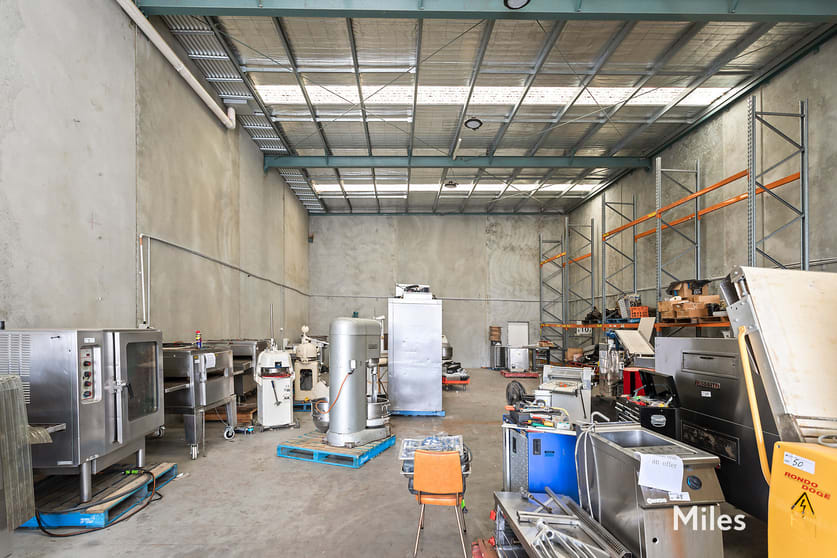 Click to view all images 2/93 Mason Street Campbellfield VIC 3061 - Image 3
