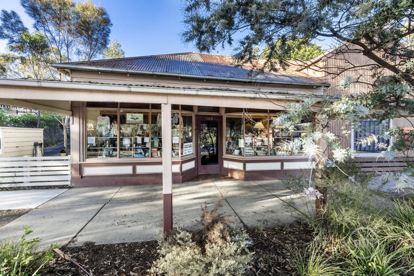Click to view all images 1/960 Heidelberg Kinglake Road Hurstbridge VIC 3099 - Image 2