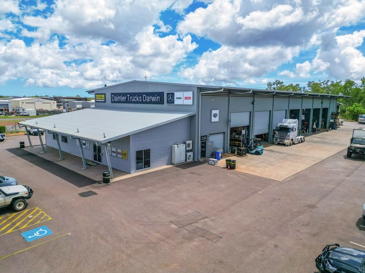 Click to view all images 9 Mathew Hopkins Road Holtze NT 0829 - Image 2