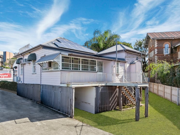 Click to view all images 1 Churchill Street Ipswich QLD 4305 - Image 3