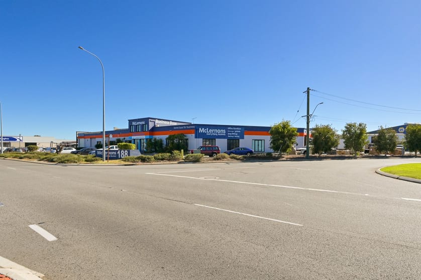 Click to view all images 188 Welshpool Road Welshpool WA 6106 - Image 1