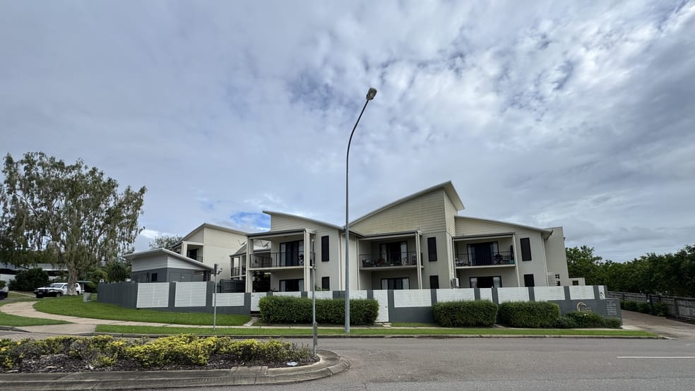 Click to view all images 1- 16/2- 4 Freshwater Drive Douglas QLD 4814 - Image 3