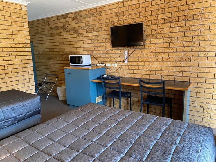 Click to view all images Narrandera NSW 2700 - Image 3
