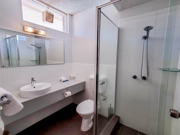 Click to view all images 179-181 Deakin Avenue Mildura VIC 3500 - Image 3