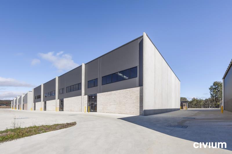 Click to view all images Unit 2/22 Couranga Crescent Hume ACT 2620 - Image 3