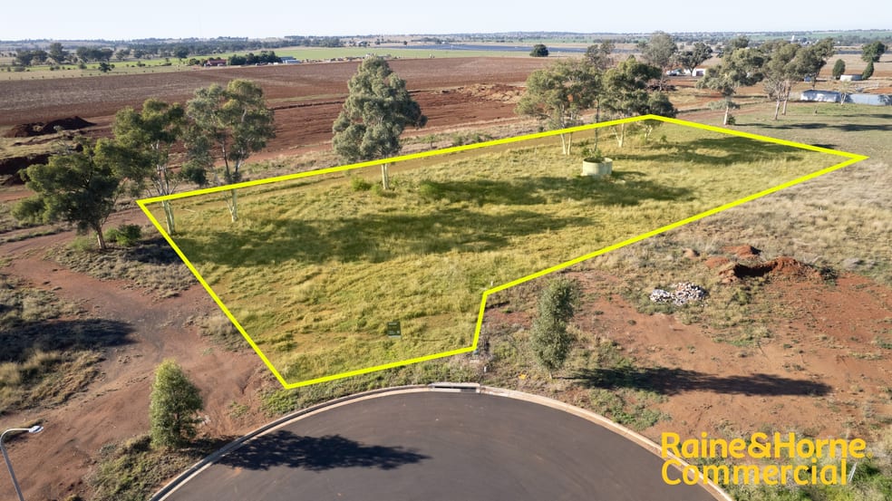 Click to view all images 7 Acquisition Close Dubbo NSW 2830 - Image 2