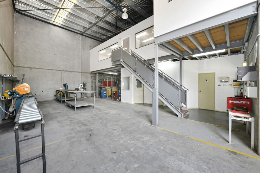 Click to view all images 10/9 Meadow Way Banksmeadow NSW 2019 - Image 3