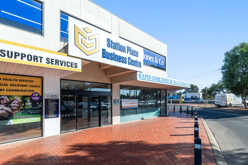 Click to view all images 1/2-14 Station Place Werribee VIC 3030 - Image 3