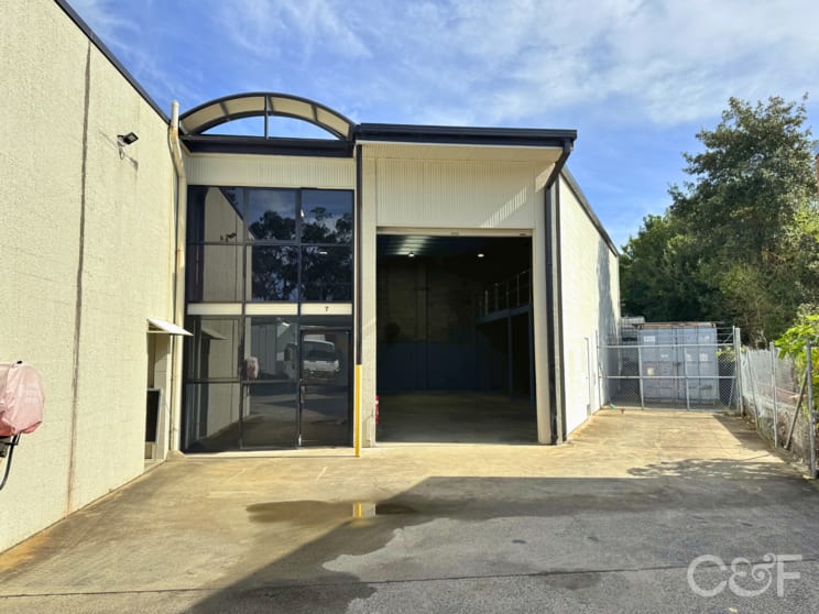 Click to view all images Unit 7/2 Carnarvon Road West Gosford NSW 2250 - Image 3