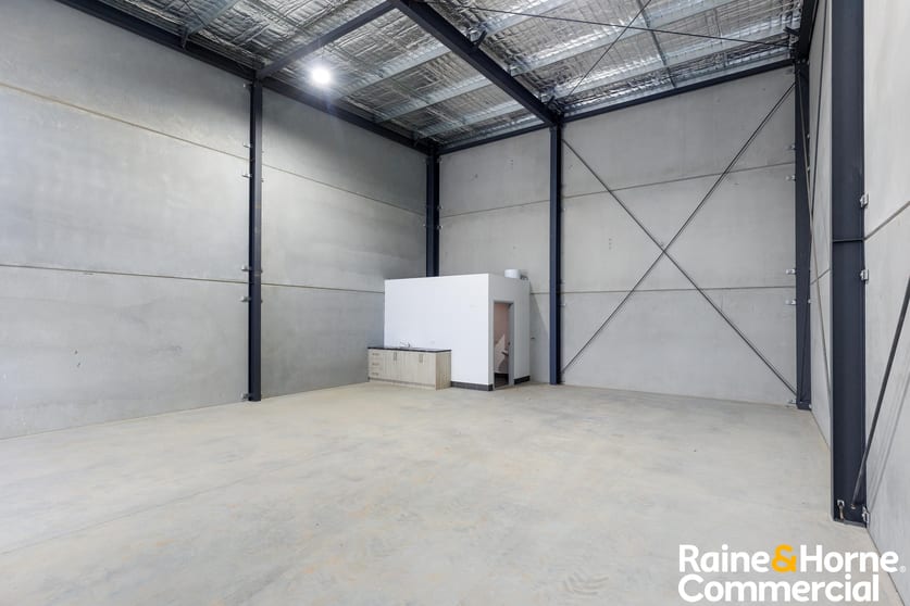 Click to view all images 6/23 Houtman Street Wagga Wagga NSW 2650 - Image 3