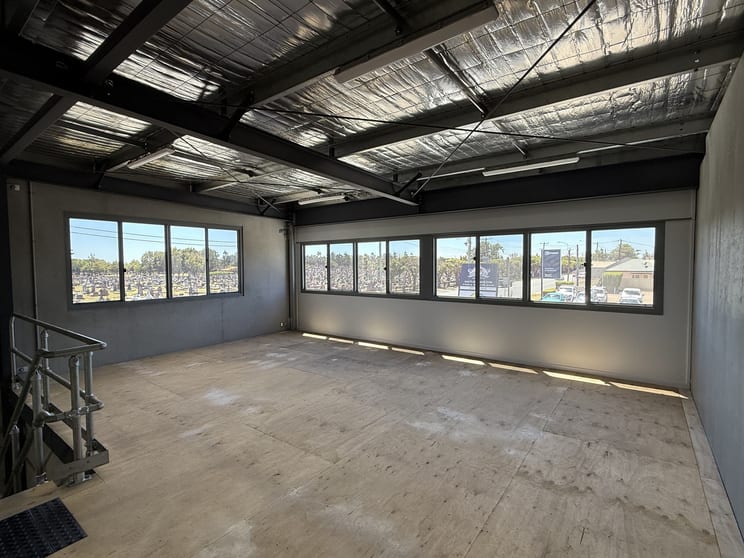Click to view all images Unit 2/53 Wallsend Road Sandgate NSW 2304 - Image 3