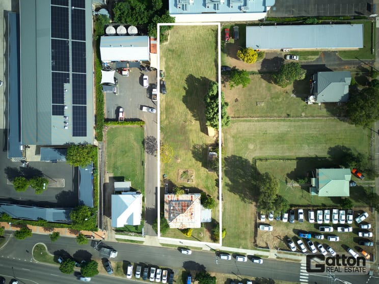 Click to view all images 68 Crescent Street Gatton QLD 4343 - Image 3