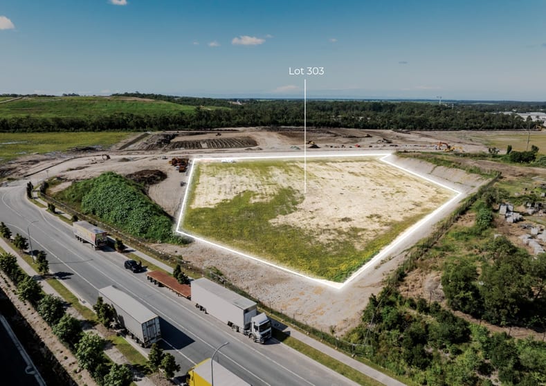 Click to view all images Lot 303 Coastlink Court, 'Vantage Yatala' Stapylton QLD 4207 - Image 2