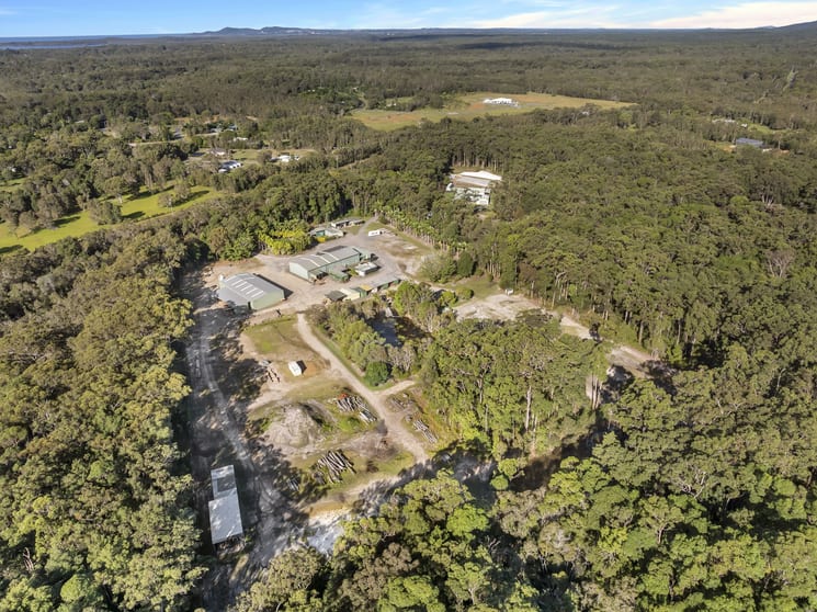 Click to view all images 855 McKinnon Drive Cooroibah QLD 4565 - Image 2