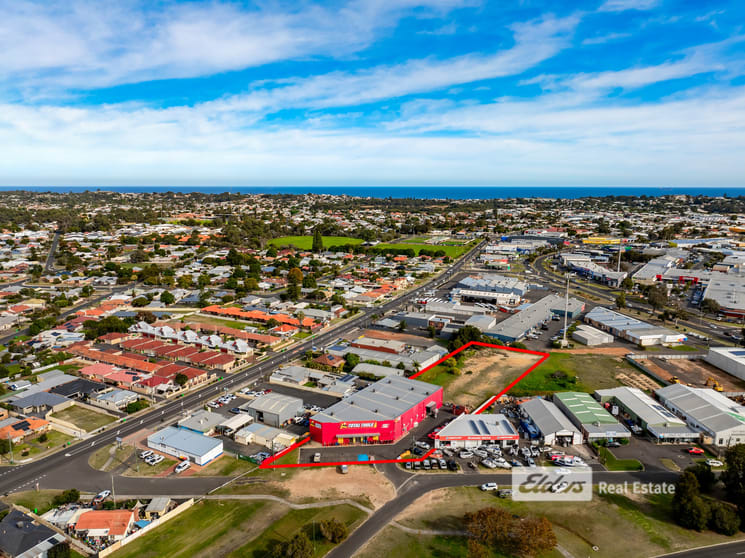 Click to view all images 22 Hawkins Street East Bunbury WA 6230 - Image 1