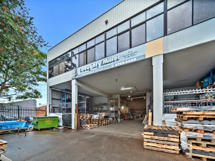 Click to view all images 27 Hoskins Avenue Bankstown NSW 2200 - Image 2