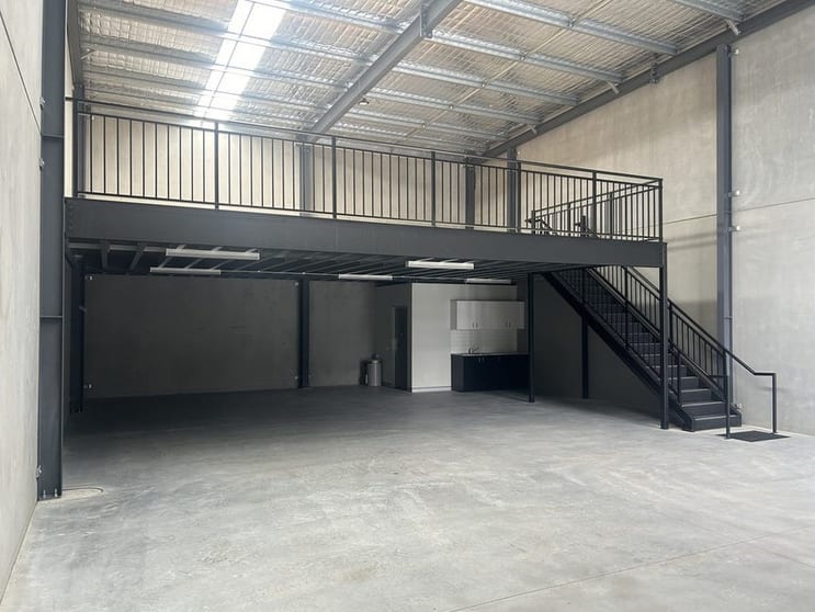 Click to view all images 51/2 Templar Place Bennetts Green NSW 2290 - Image 2