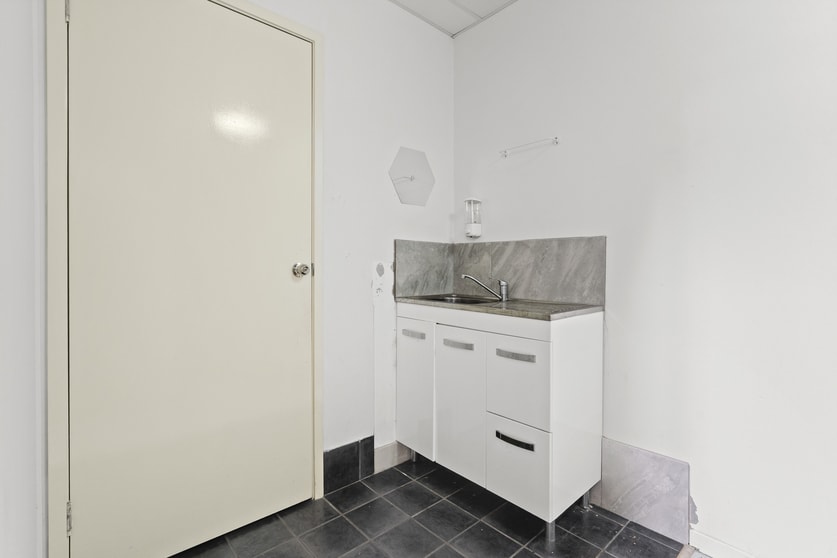 Click to view all images 1/10-24 KabI Circuit Deception Bay QLD 4508 - Image 3