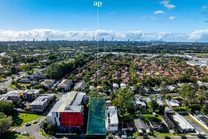 8 Railway Parade Nerang QLD 4211 - Image 1