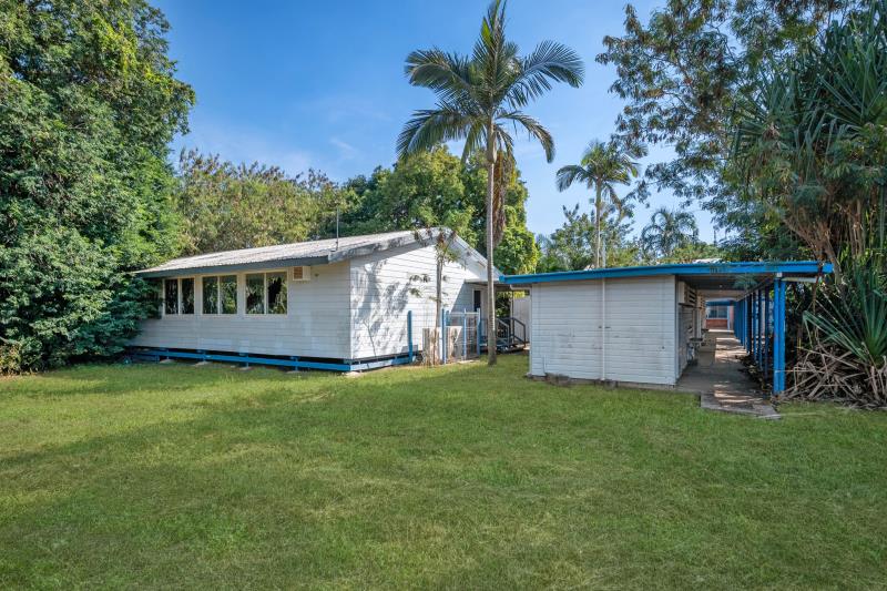 Click to view all images 10 Dwyer Street Stuart QLD 4811 - Image 2