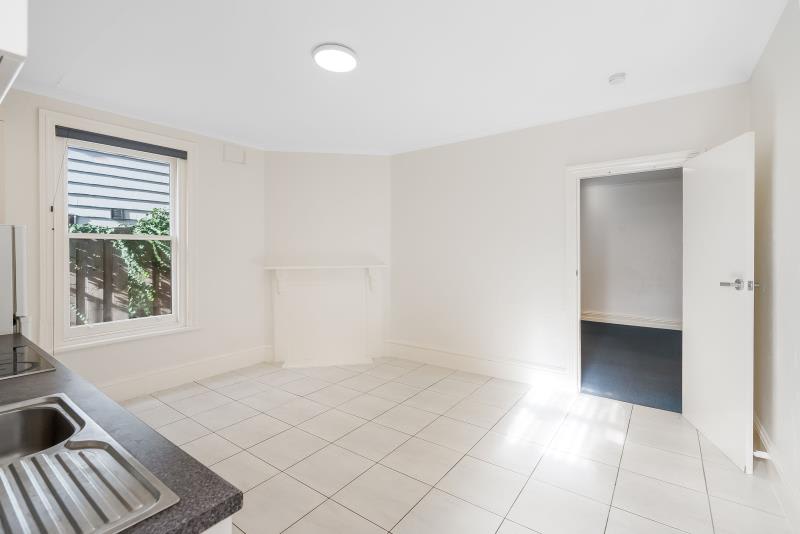 Click to view all images 87 Newdegate Street West Hobart TAS 7000 - Image 3