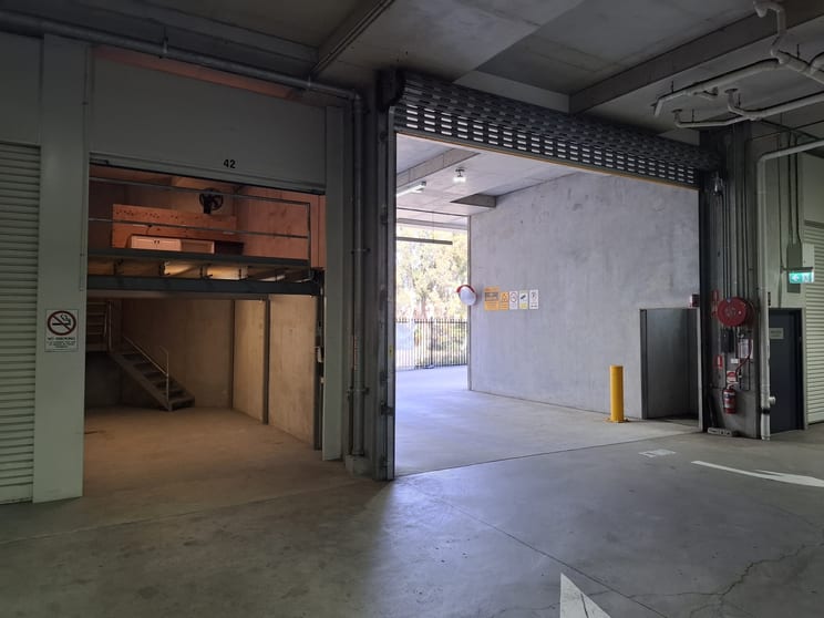 Click to view all images 42/80 Edinburgh Road Marrickville NSW 2204 - Image 2