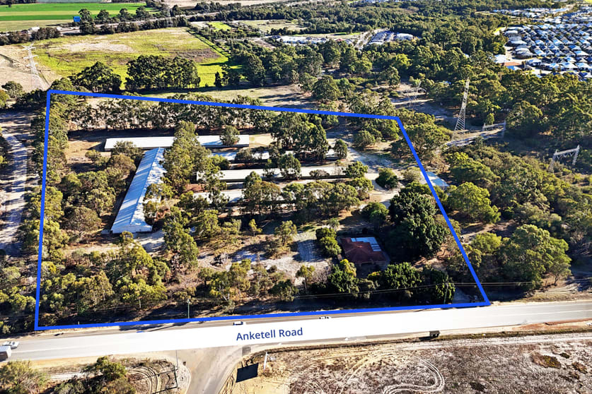 Click to view all images 727 Anketell Road Wandi WA 6167 - Image 3